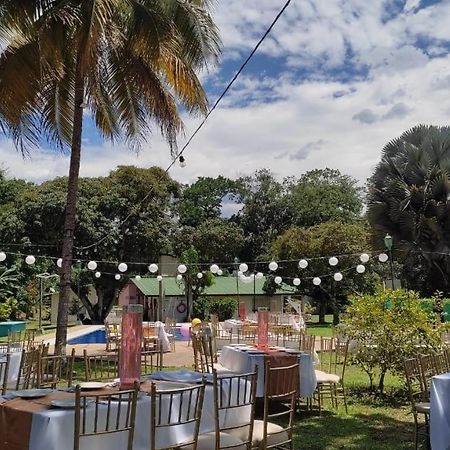 Hotel Playa By Marbar Hoteles Villeta Exterior photo