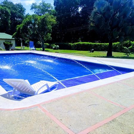 Hotel Playa By Marbar Hoteles Villeta Exterior photo