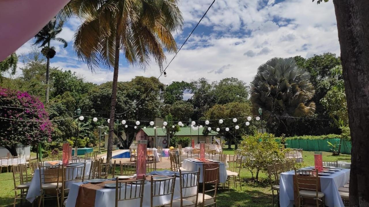 Hotel Playa By Marbar Hoteles Villeta Exterior photo