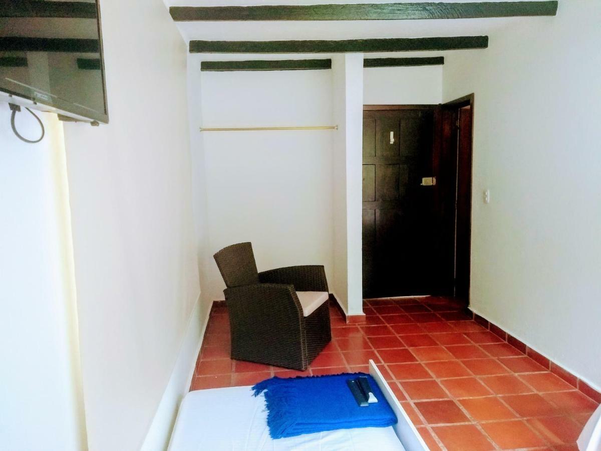 Hotel Playa By Marbar Hoteles Villeta Exterior photo